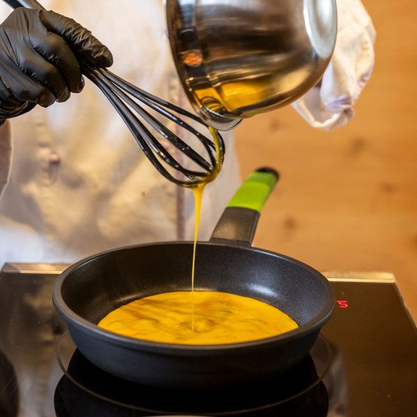 hotel-nordik-andalo-ristorante-coppia-colazione-chef hotel-nordik-andalo-ristorante-coppia-colazione-chef
